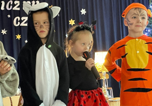 „Gwiazdkowy prezent” – uroczystość bożonarodzeniowa w gr. XII