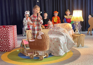 „Gwiazdkowy prezent” – uroczystość bożonarodzeniowa w gr. XII