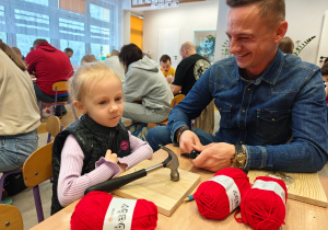 "Serduszko dla Babć i Dziadków"- warsztaty z rodzicami w grupie II