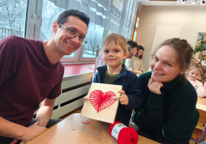 "Serduszko dla Babć i Dziadków"- warsztaty z rodzicami w grupie II