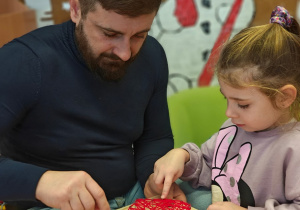 "Serduszko dla Babć i Dziadków"- warsztaty z rodzicami w grupie II