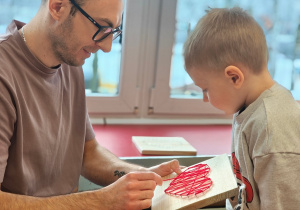 "Serduszko dla Babć i Dziadków"- warsztaty z rodzicami w grupie II