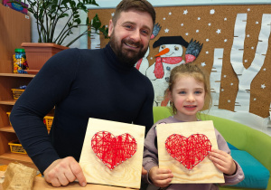 "Serduszko dla Babć i Dziadków"- warsztaty z rodzicami w grupie II