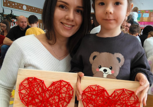 "Serduszko dla Babć i Dziadków"- warsztaty z rodzicami w grupie II