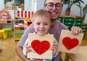 "Serduszko dla Babć i Dziadków"- warsztaty z rodzicami w grupie II