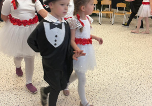 „Wzruszające Spotkanie Pokoleń: Dzień Babci i Dziadka w Grupie IV”