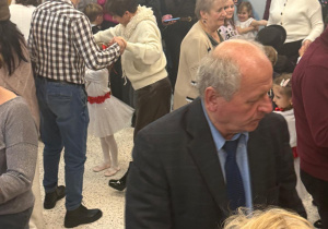 „Wzruszające Spotkanie Pokoleń: Dzień Babci i Dziadka w Grupie IV”