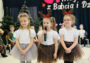 "Bo najlepszych dziadków mamy my...!!!" Dzień Babci i Dziadka w gr. XI