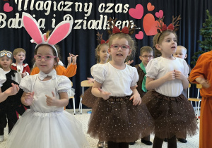 "Bo najlepszych dziadków mamy my...!!!" Dzień Babci i Dziadka w gr. XI