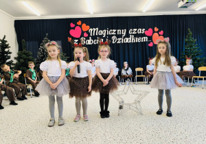 "Bo najlepszych dziadków mamy my...!!!" Dzień Babci i Dziadka w gr. XI