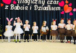 "Bo najlepszych dziadków mamy my...!!!" Dzień Babci i Dziadka w gr. XI