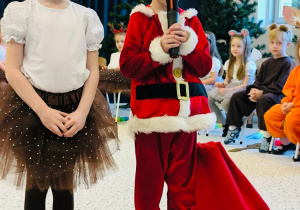 "Bo najlepszych dziadków mamy my...!!!" Dzień Babci i Dziadka w gr. XI