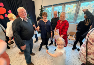 „Magiczny czas z Babcią i Dziadkiem” w grupie XII