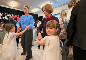 „Magiczny czas z Babcią i Dziadkiem” w grupie XII