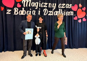 „Magiczny czas z Babcią i Dziadkiem” w grupie XII