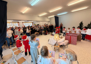 „Magiczny czas z Babcią i Dziadkiem” w grupie XII