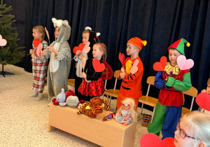 „Magiczny czas z Babcią i Dziadkiem” w grupie XII