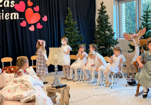 „Magiczny czas z Babcią i Dziadkiem” w grupie XII