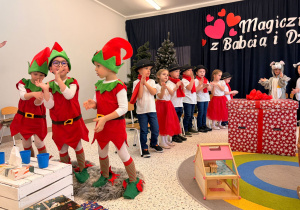 „Magiczny czas z Babcią i Dziadkiem” w grupie XII