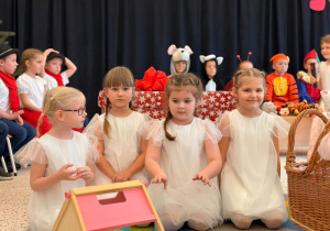 „Magiczny czas z Babcią i Dziadkiem” w grupie XII