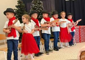 „Magiczny czas z Babcią i Dziadkiem” w grupie XII