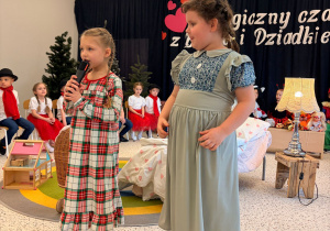 „Magiczny czas z Babcią i Dziadkiem” w grupie XII