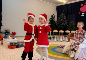 „Magiczny czas z Babcią i Dziadkiem” w grupie XII