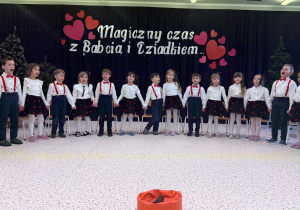 „Kochamy Was…”- Dzień Babci i Dziadka w grupie V