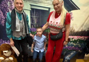 „Wspomnienia, które łączą pokolenia...”- Dzień Babci i Dziadka w grupie VI