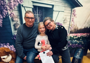 „Wspomnienia, które łączą pokolenia...”- Dzień Babci i Dziadka w grupie VI