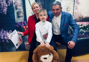 „Wspomnienia, które łączą pokolenia...”- Dzień Babci i Dziadka w grupie VI