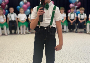 „Wspomnienia, które łączą pokolenia...”- Dzień Babci i Dziadka w grupie VI