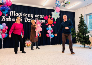 "Karnawał z Babcią i Dziadkiem" w grupie IX