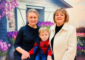 "Karnawał z Babcią i Dziadkiem" w grupie IX