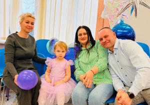 "Karnawał z Babcią i Dziadkiem" w grupie IX