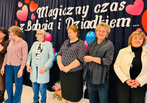 "Karnawał z Babcią i Dziadkiem" w grupie IX