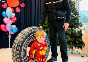 "Karnawał z Babcią i Dziadkiem" w grupie IX