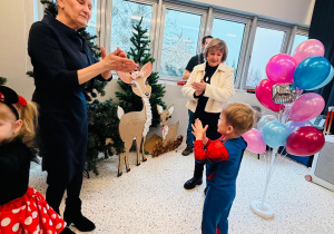 "Karnawał z Babcią i Dziadkiem" w grupie IX