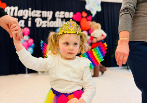 "Karnawał z Babcią i Dziadkiem" w grupie IX