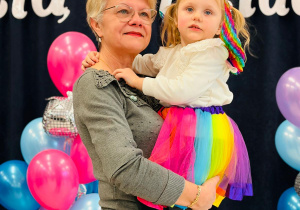 "Karnawał z Babcią i Dziadkiem" w grupie IX