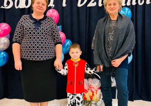 "Karnawał z Babcią i Dziadkiem" w grupie IX