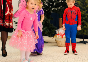 "Karnawał z Babcią i Dziadkiem" w grupie IX