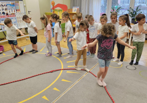 Stópki ćwiczymy – wesoło się bawimy – grupa IV