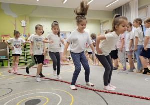 Stópki ćwiczymy – wesoło się bawimy – grupa IV