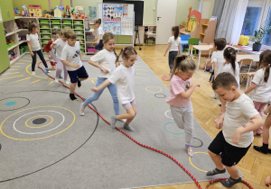 Stópki ćwiczymy – wesoło się bawimy – grupa IV