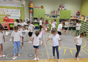 Stópki ćwiczymy – wesoło się bawimy – grupa IV