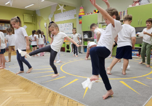 Stópki ćwiczymy – wesoło się bawimy – grupa IV