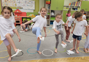 Stópki ćwiczymy – wesoło się bawimy – grupa IV