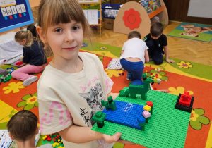 „Gdzie jest T.rex ?„– Kids Lab w grupie V