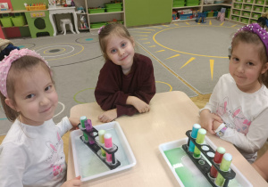 W świecie dinozaurów i wybuchowych wulkanów – grupa IV